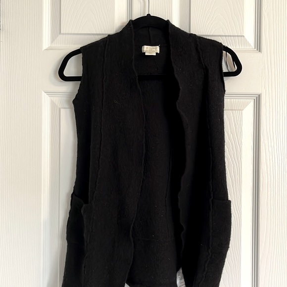 Black Wool Vest - Picture 1 of 1